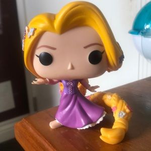 RAPUNZEL POP FIGURE